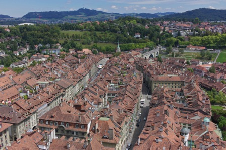 Berna (CH)
